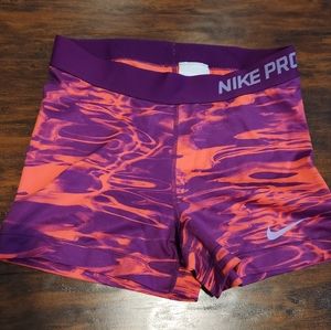 Womens Nike Pros